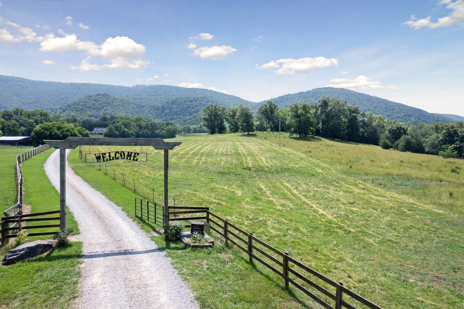 Pikeville, Bledsoe County, TN Farms and Ranches for sale Property ID