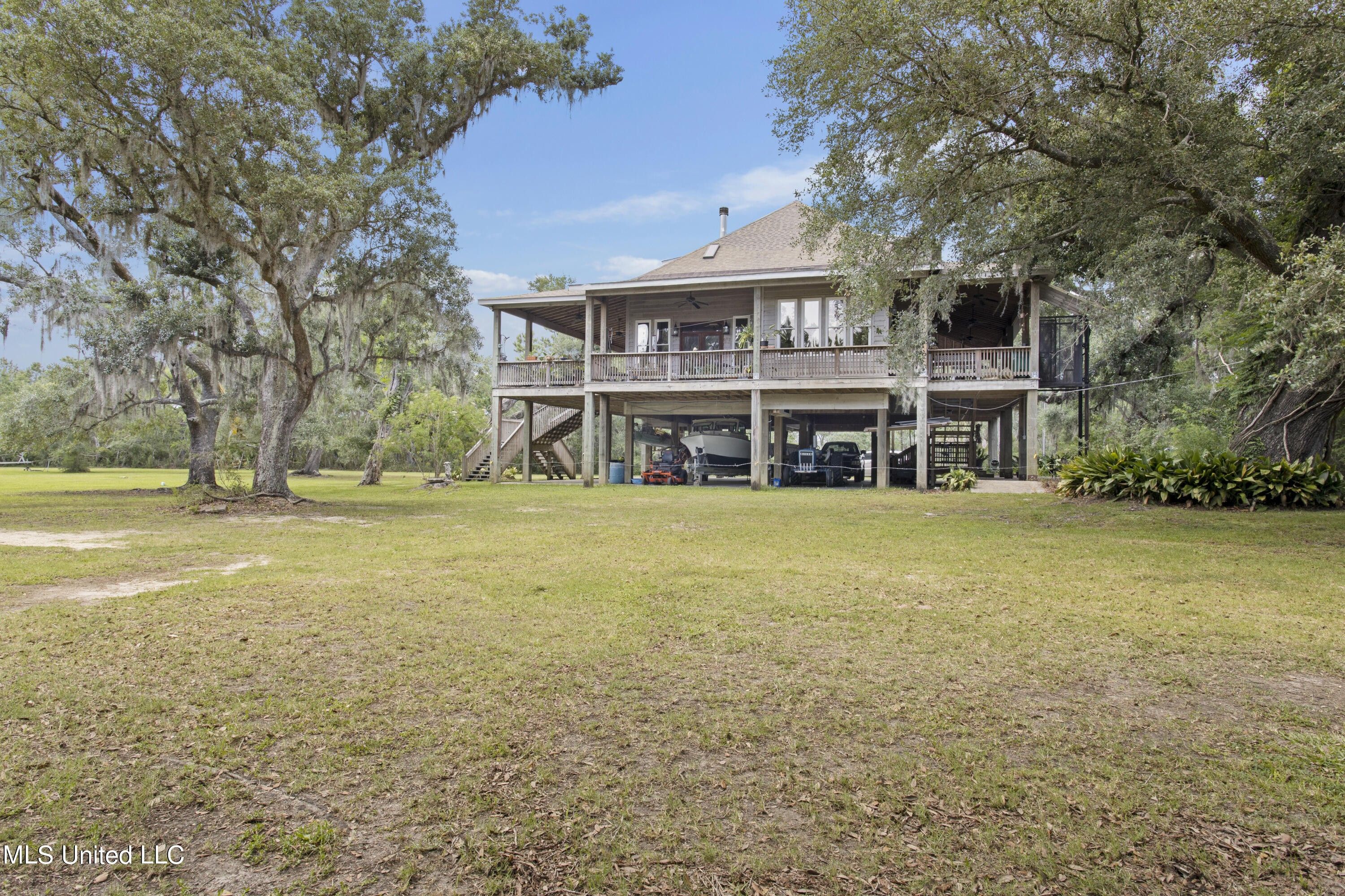 Pass Christian, Harrison County, MS Lakefront Property, Waterfront