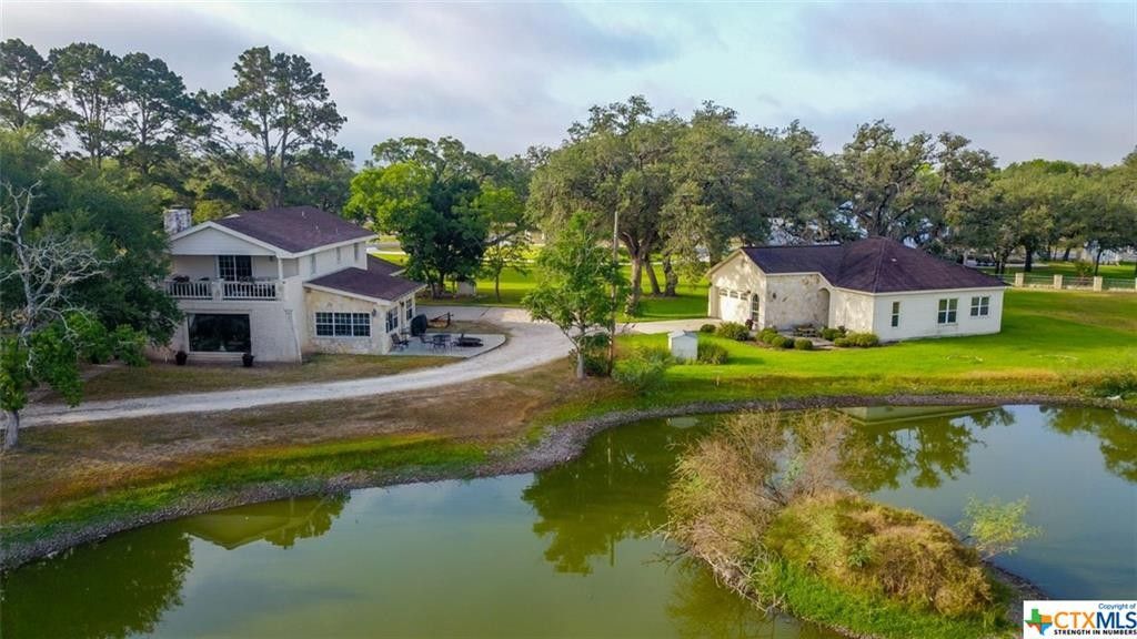 Cuero, Dewitt County, TX Lakefront Property, Waterfront Property, House