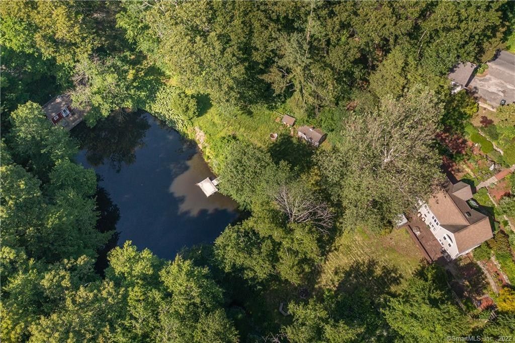 Newtown, Fairfield County, CT Lakefront Property, Waterfront Property