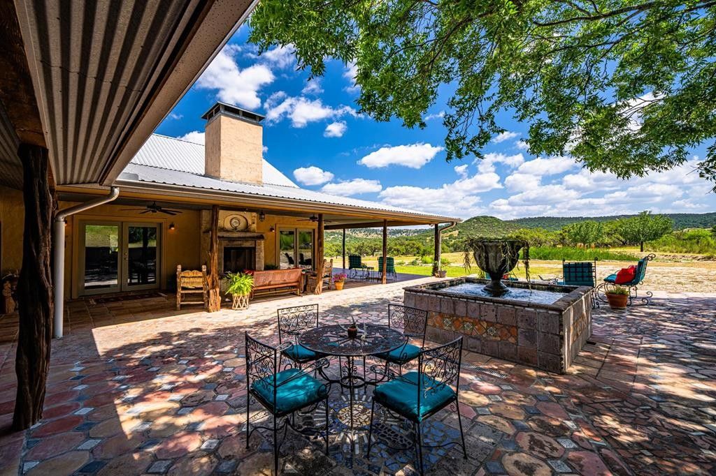 Bandera, Bandera County, TX Lakefront Property, Waterfront Property, House for sale Property ID