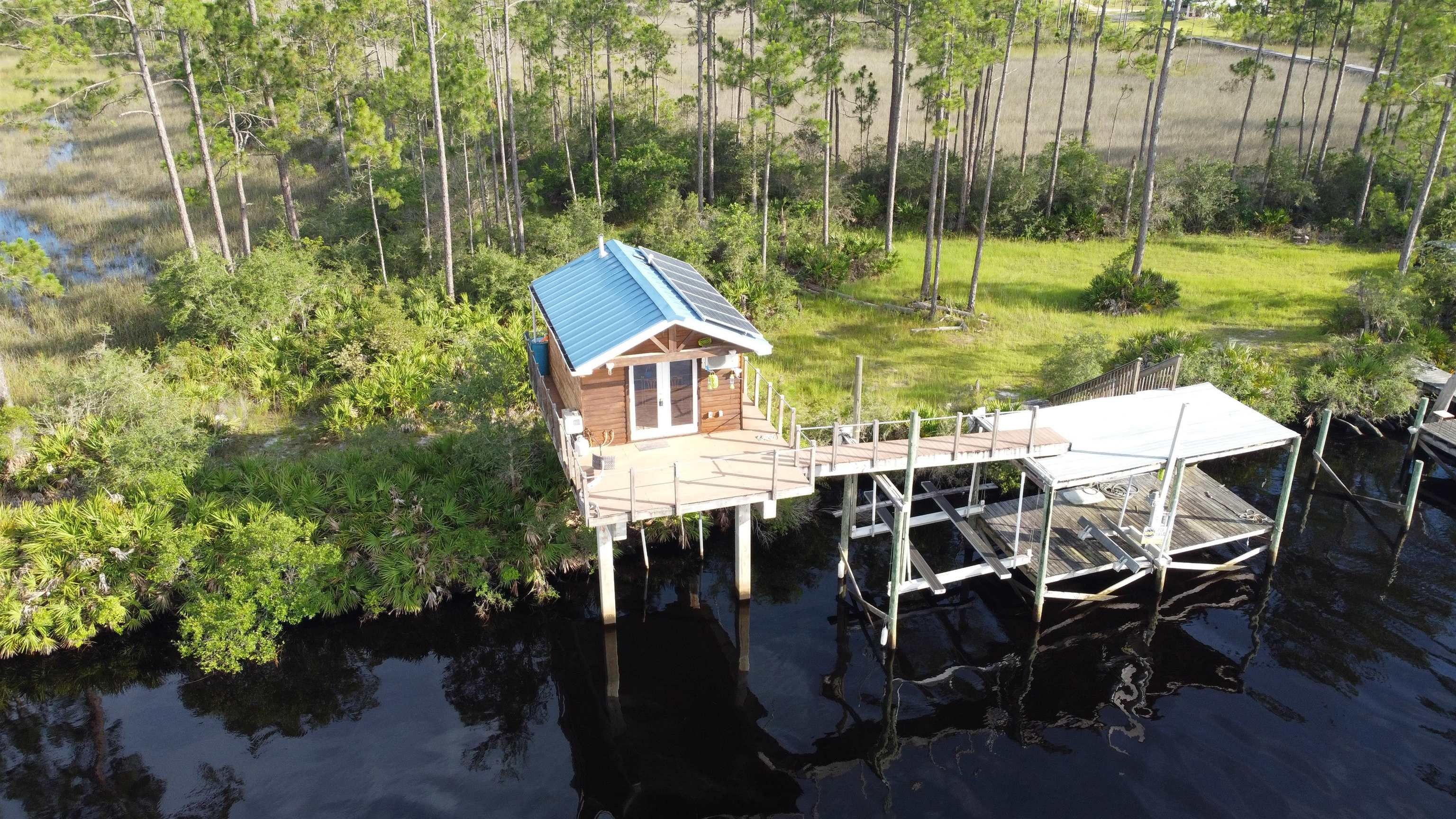 Carrabelle, Franklin County, FL Lakefront Property, Waterfront Property