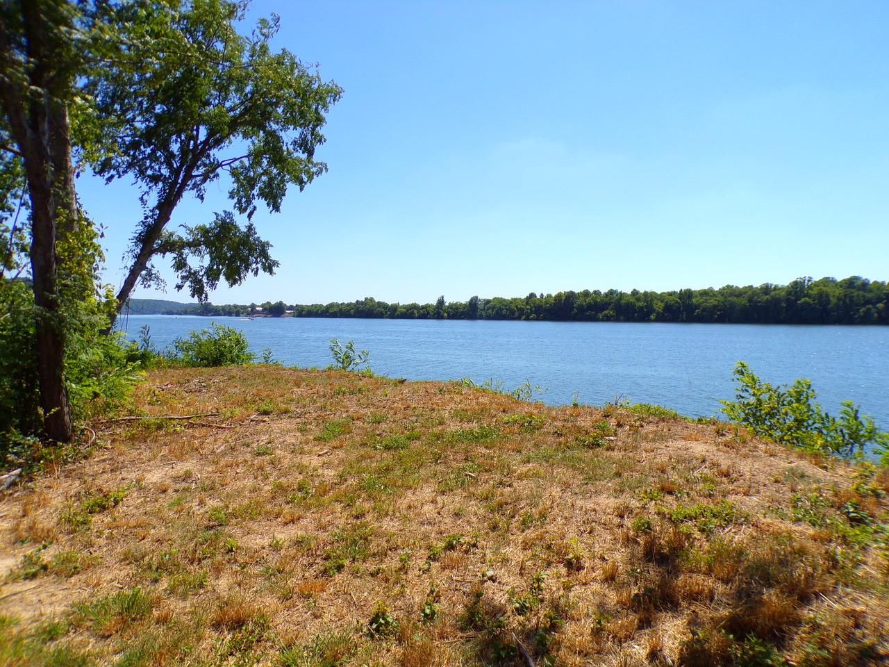 Linden, Perry County, TN Recreational Property, Riverfront Property