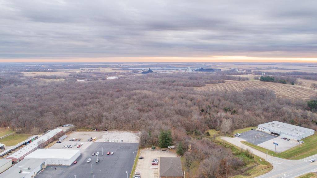 Hillsboro, Montgomery County, IL Recreational Property, Timberland