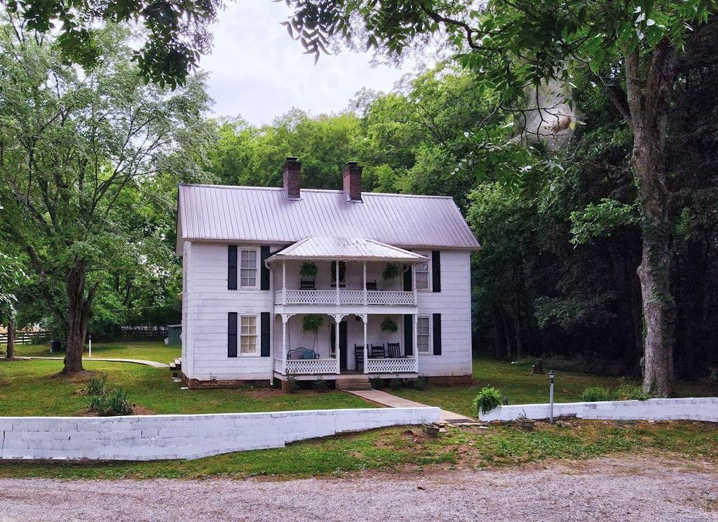 Benton, Polk County, TN Lakefront Property, Waterfront Property, House