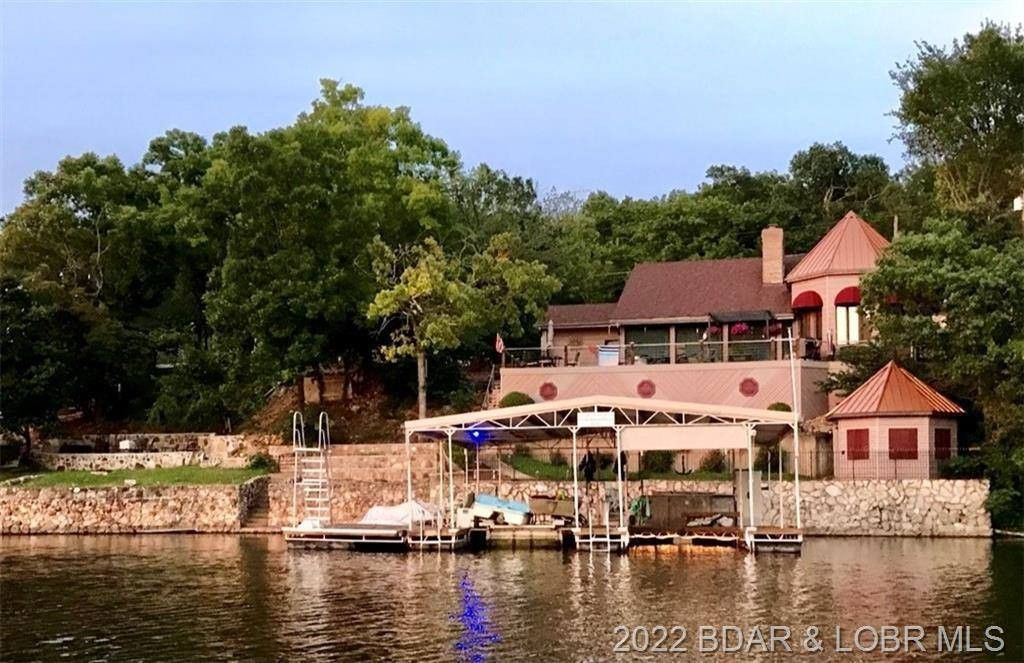 Roach, Camden County, MO Lakefront Property, Waterfront Property, House