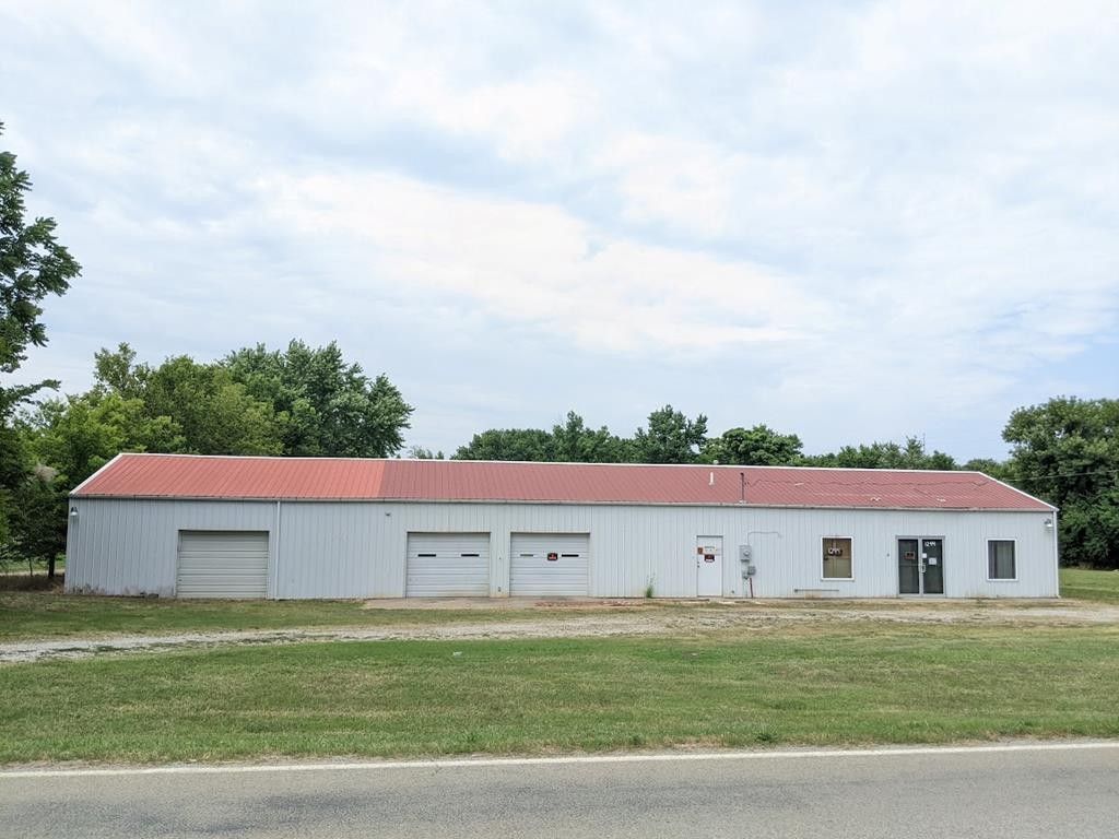 Cherryvale, Montgomery County, KS Commercial Property, House for sale