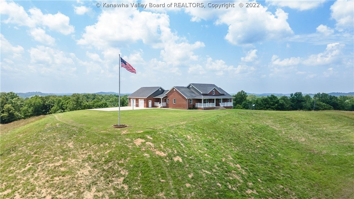 Elkview, Kanawha County, WV House for sale Property ID 414200179