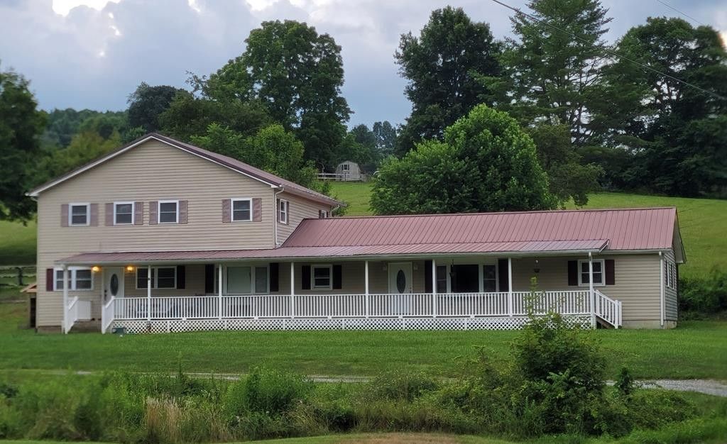 Galax, Carroll County, VA Lakefront Property, Waterfront Property