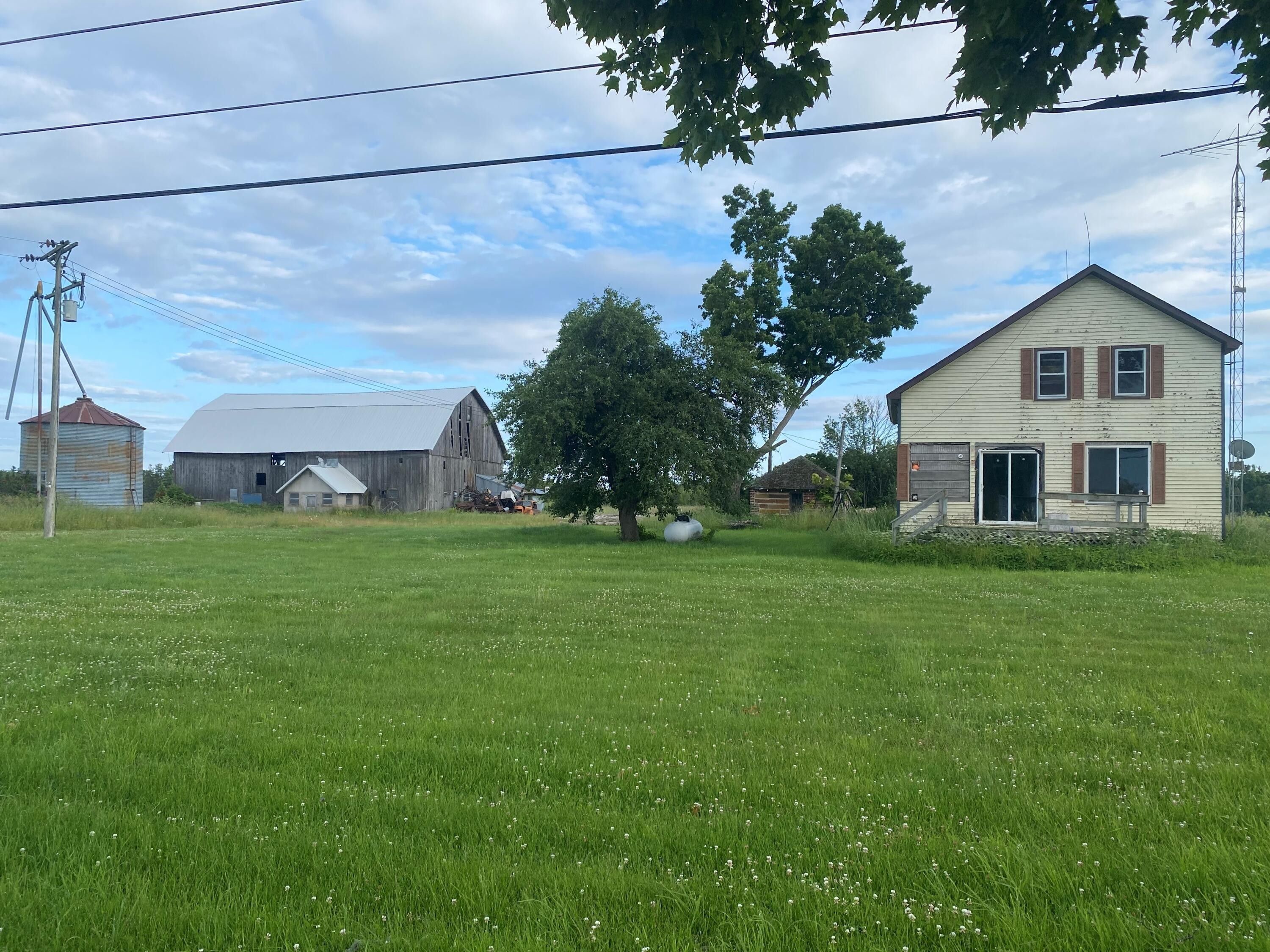 Gulliver, Schoolcraft County, MI House for sale Property ID 412308935