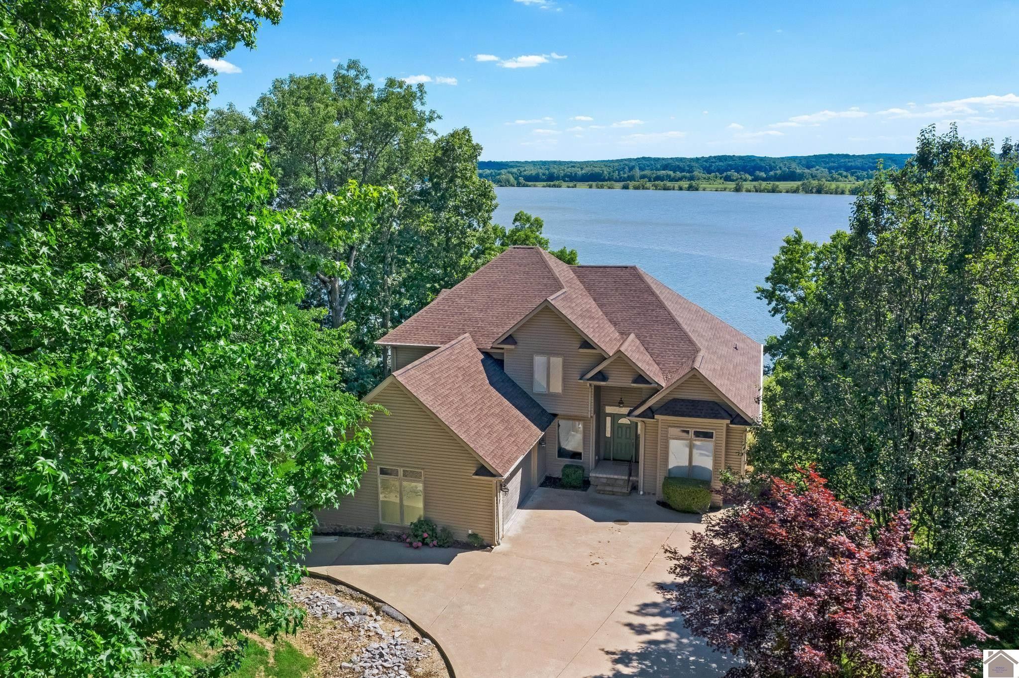 Cadiz, Trigg County, KY Lakefront Property, Waterfront Property, House