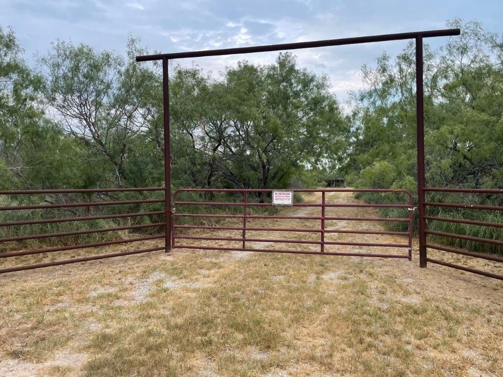 Falfurrias, Brooks County, TX Farms and Ranches, House for sale