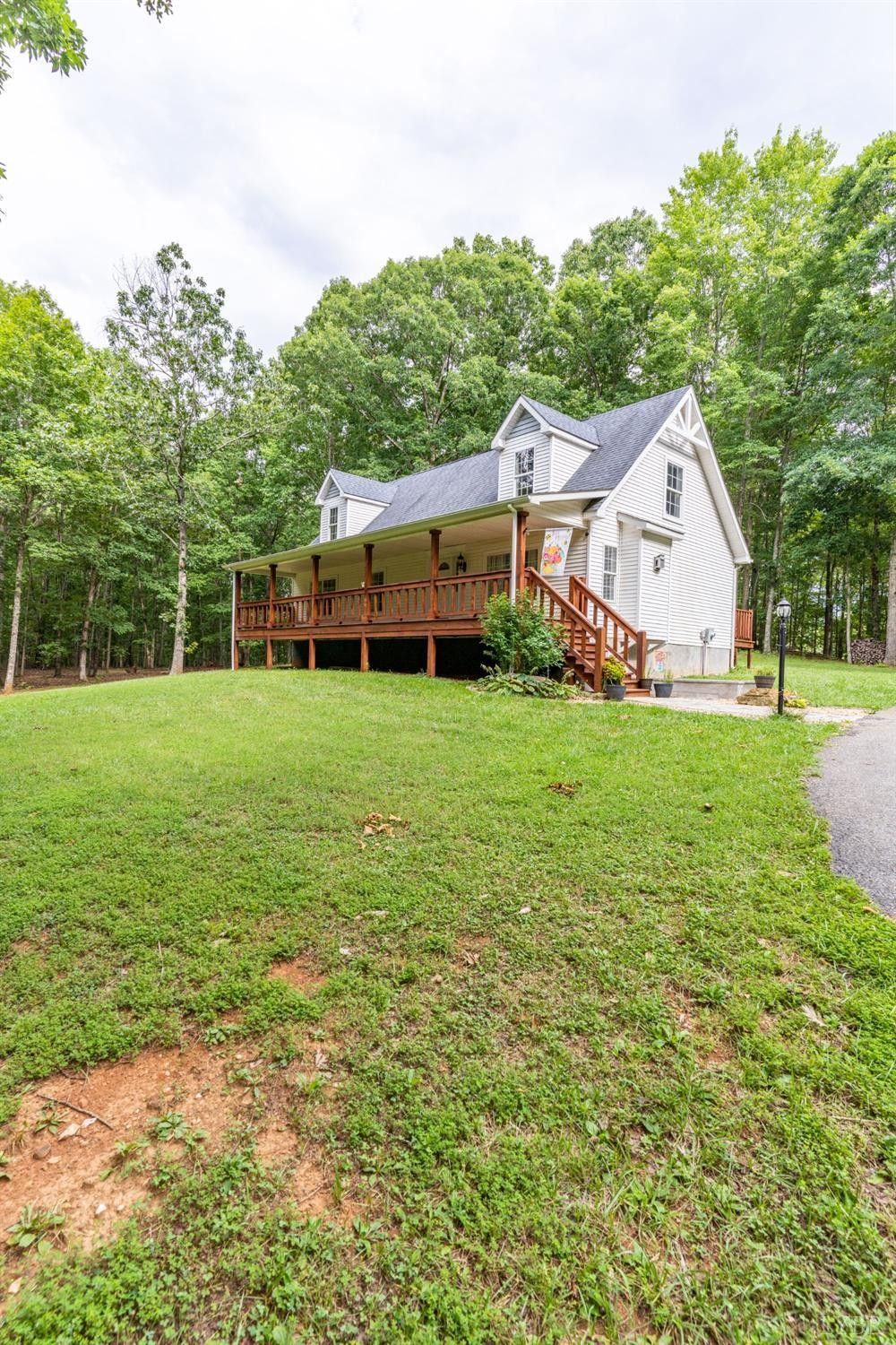 Bedford, Bedford County, VA House for sale Property ID 414259157