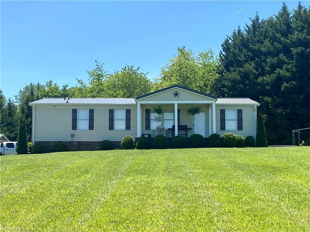 Danbury, Stokes County, NC House for sale Property ID 414271815