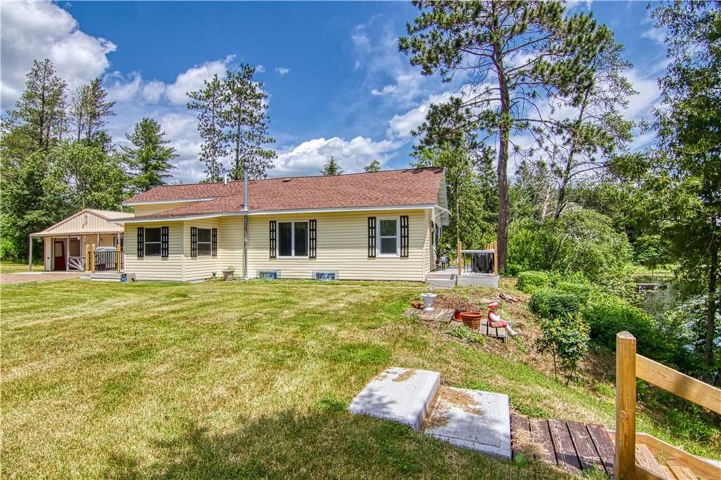 Hayward, Sawyer County, WI Lakefront Property, Waterfront Property, House for sale Property ID