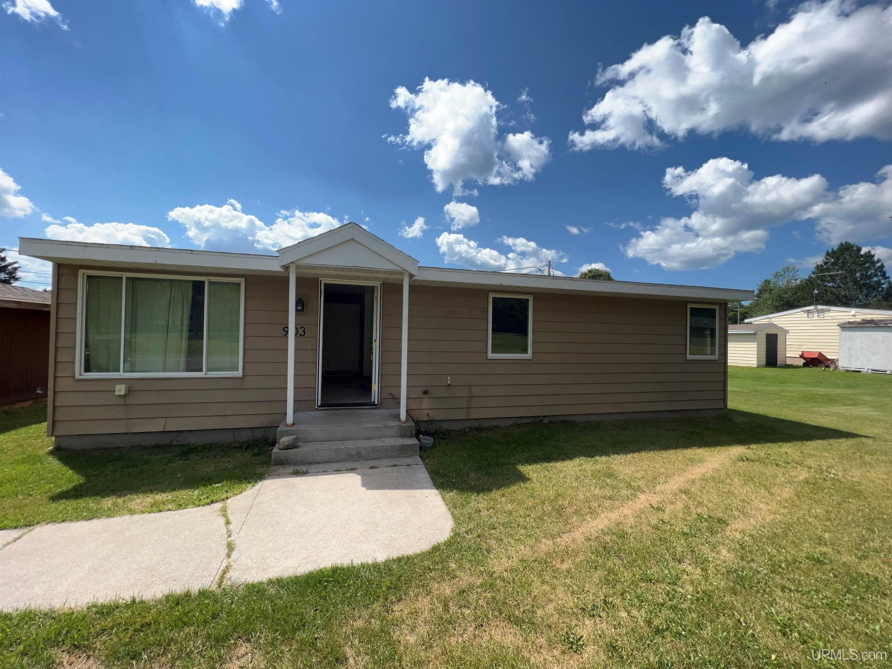 Iron River, Iron County, MI House for sale Property ID 414313815