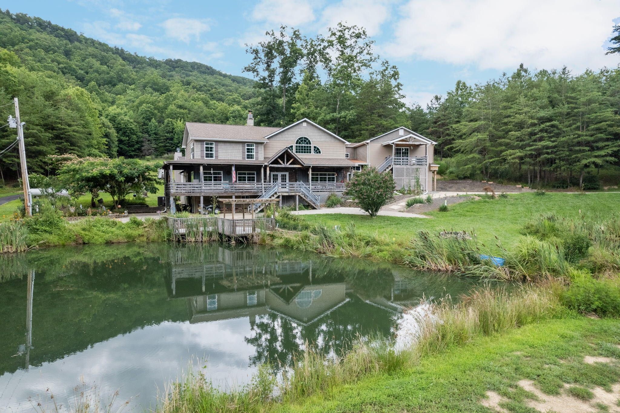 Surgoinsville, Hawkins County, TN House for sale Property ID 414315526