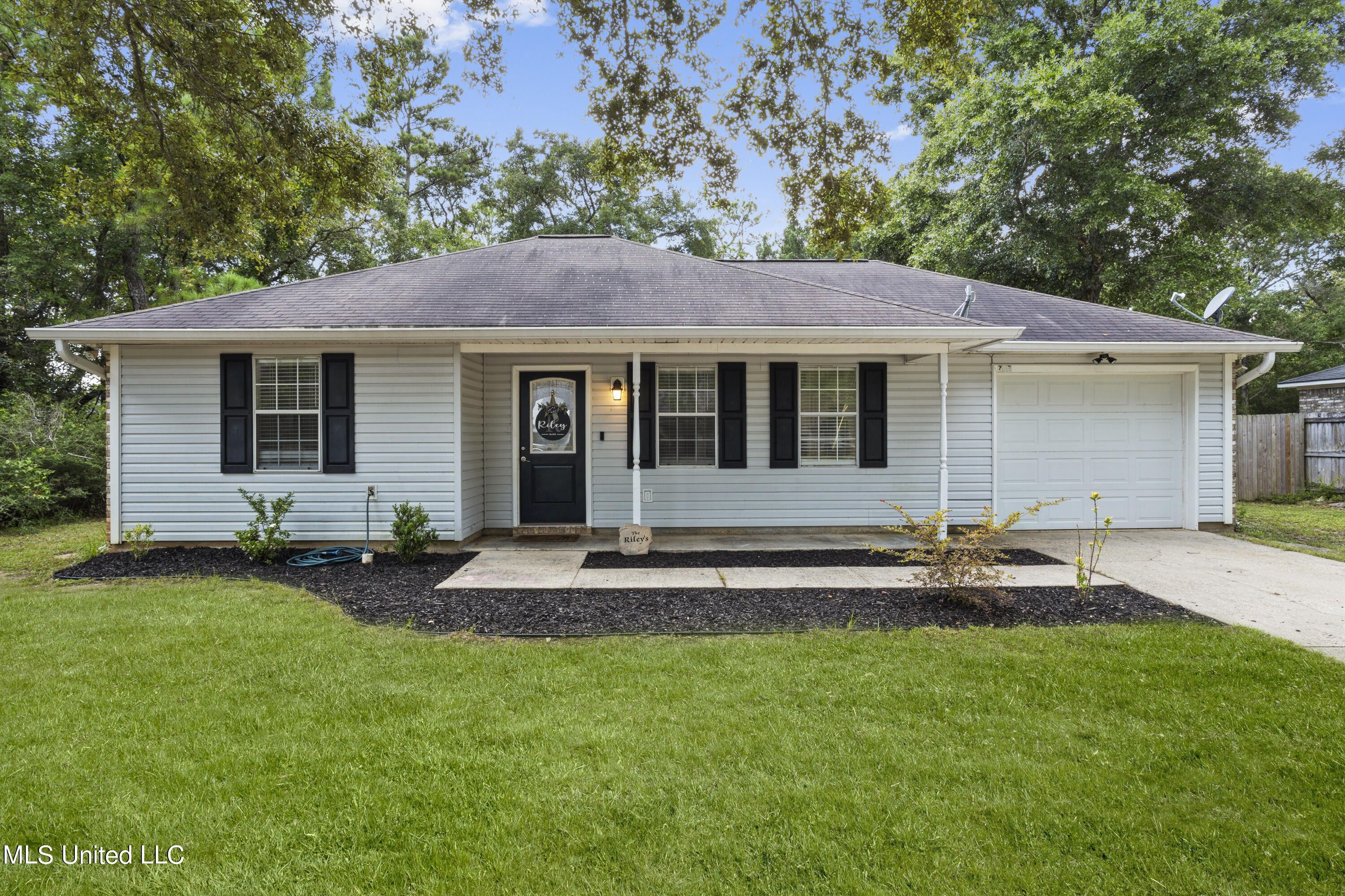 Ocean Springs, Jackson County, MS House for sale Property ID 414342323