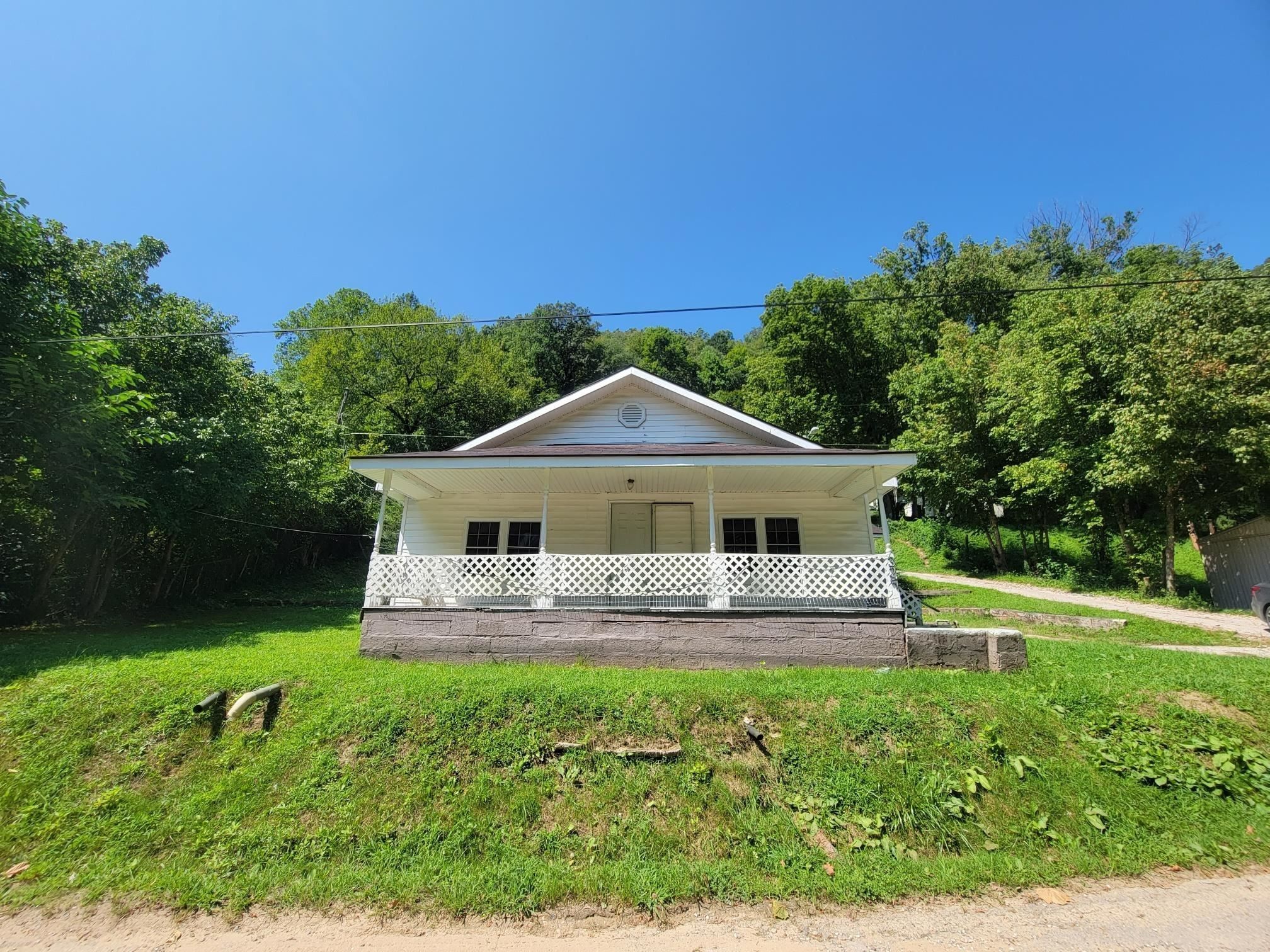 Crum, Wayne County, WV House for sale Property ID 411432810 LandWatch