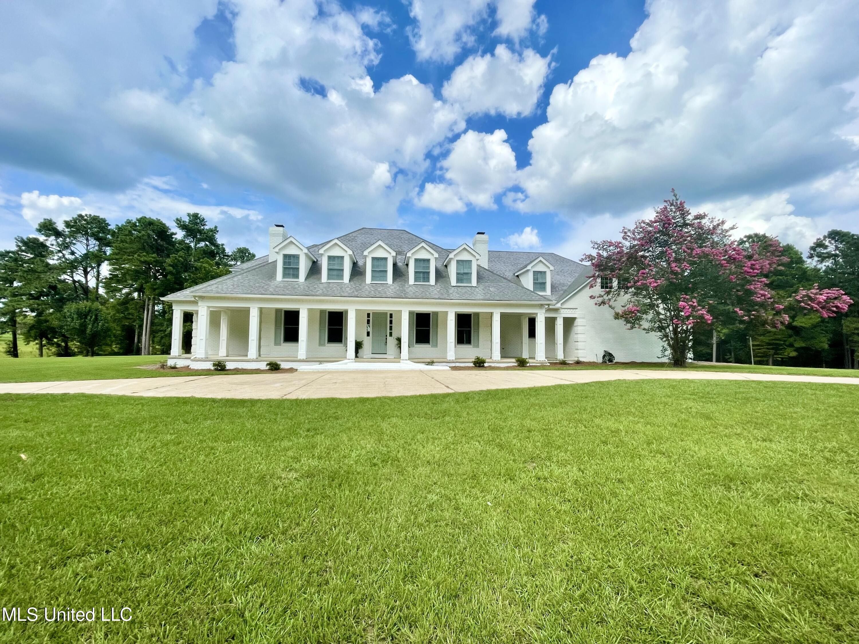 Crystal Springs, Copiah County, MS Lakefront Property, Waterfront