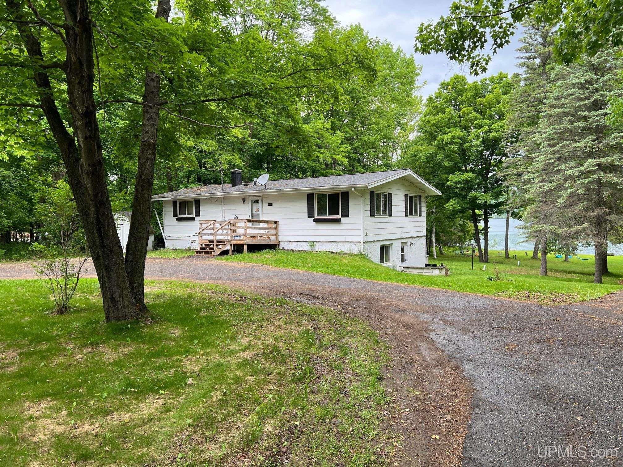 Iron Mountain, Dickinson County, MI Lakefront Property, Waterfront