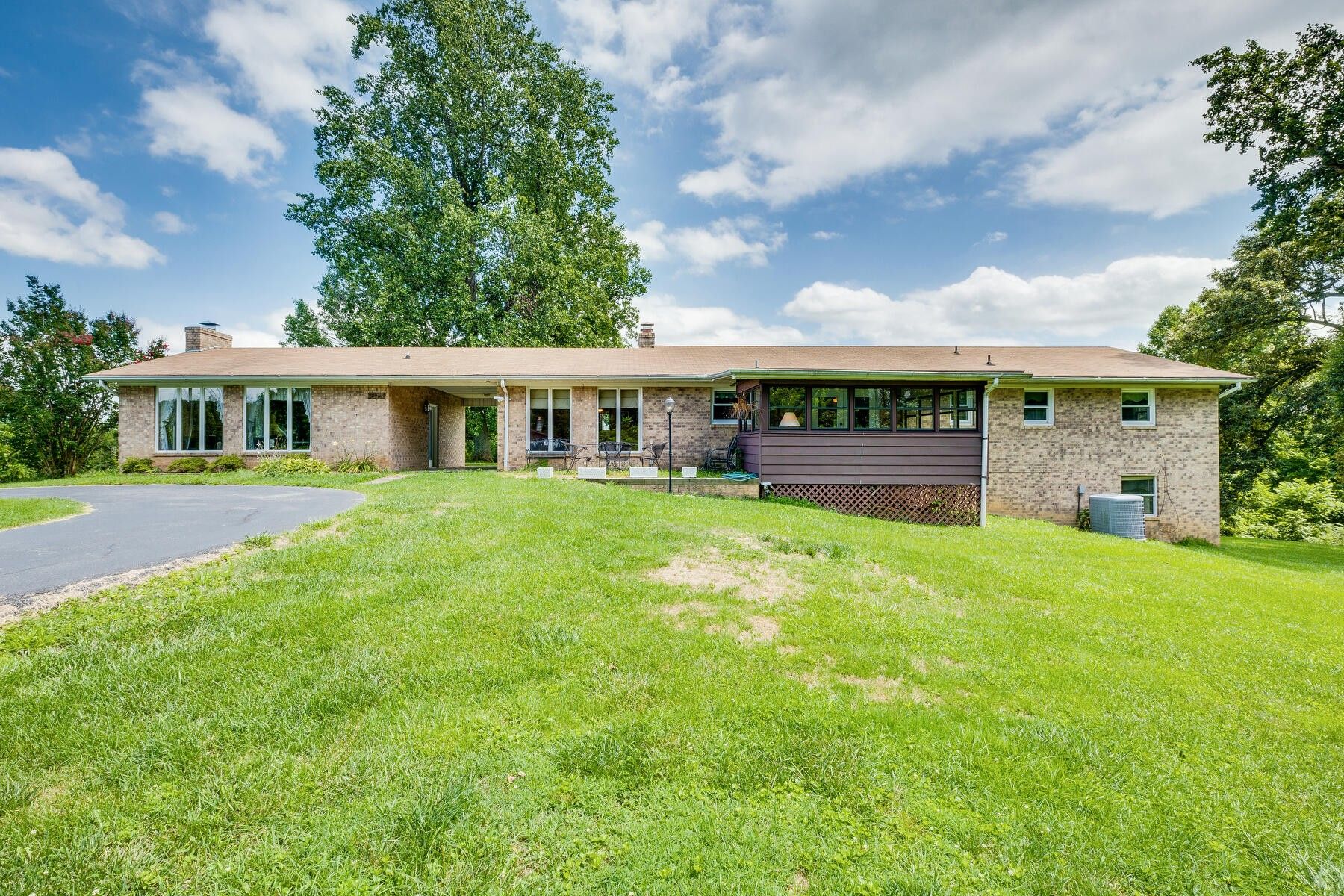 Bristol, Sullivan County, TN House for sale Property ID 414429298