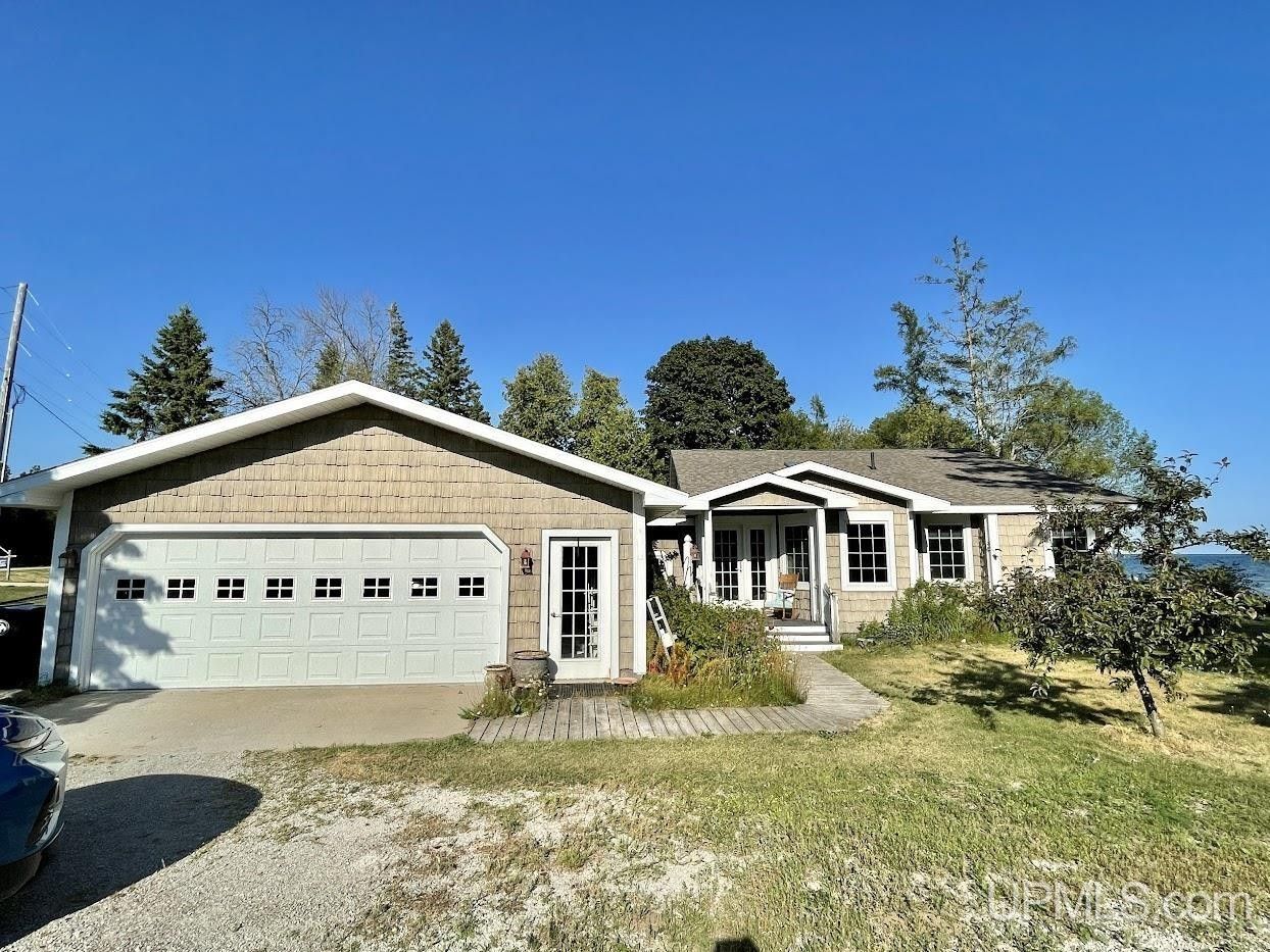 Bark River, Delta County, MI Lakefront Property, Waterfront Property
