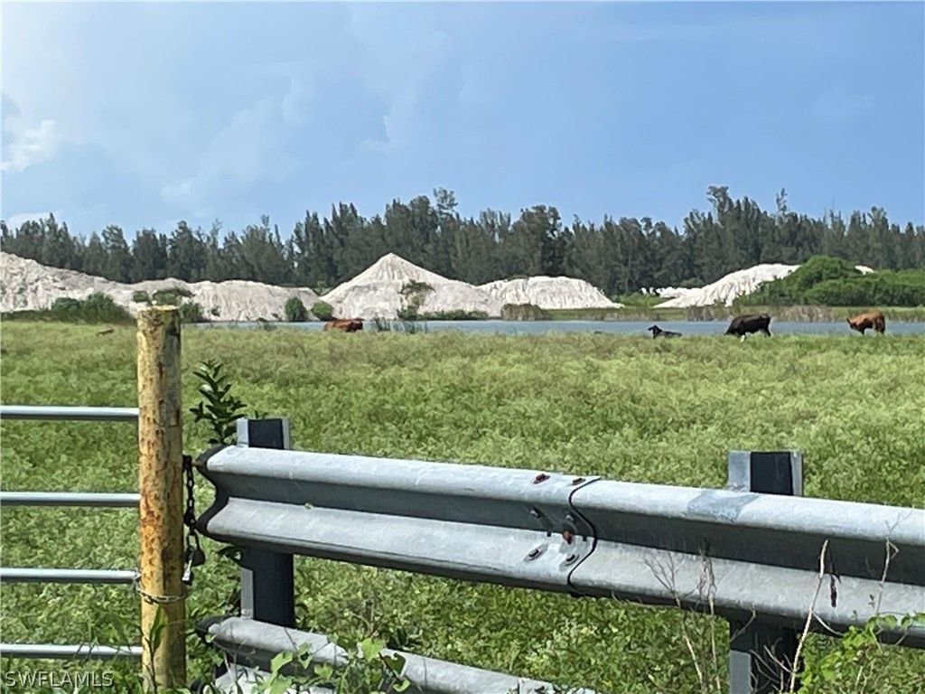 Clewiston, Hendry County, FL Undeveloped Land, Lakefront Property