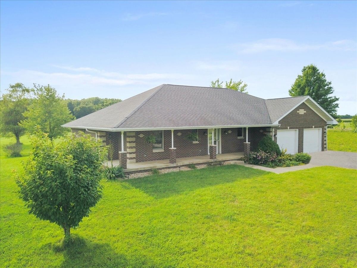 Farmer City, DeWitt County, IL House for sale Property ID 414488167