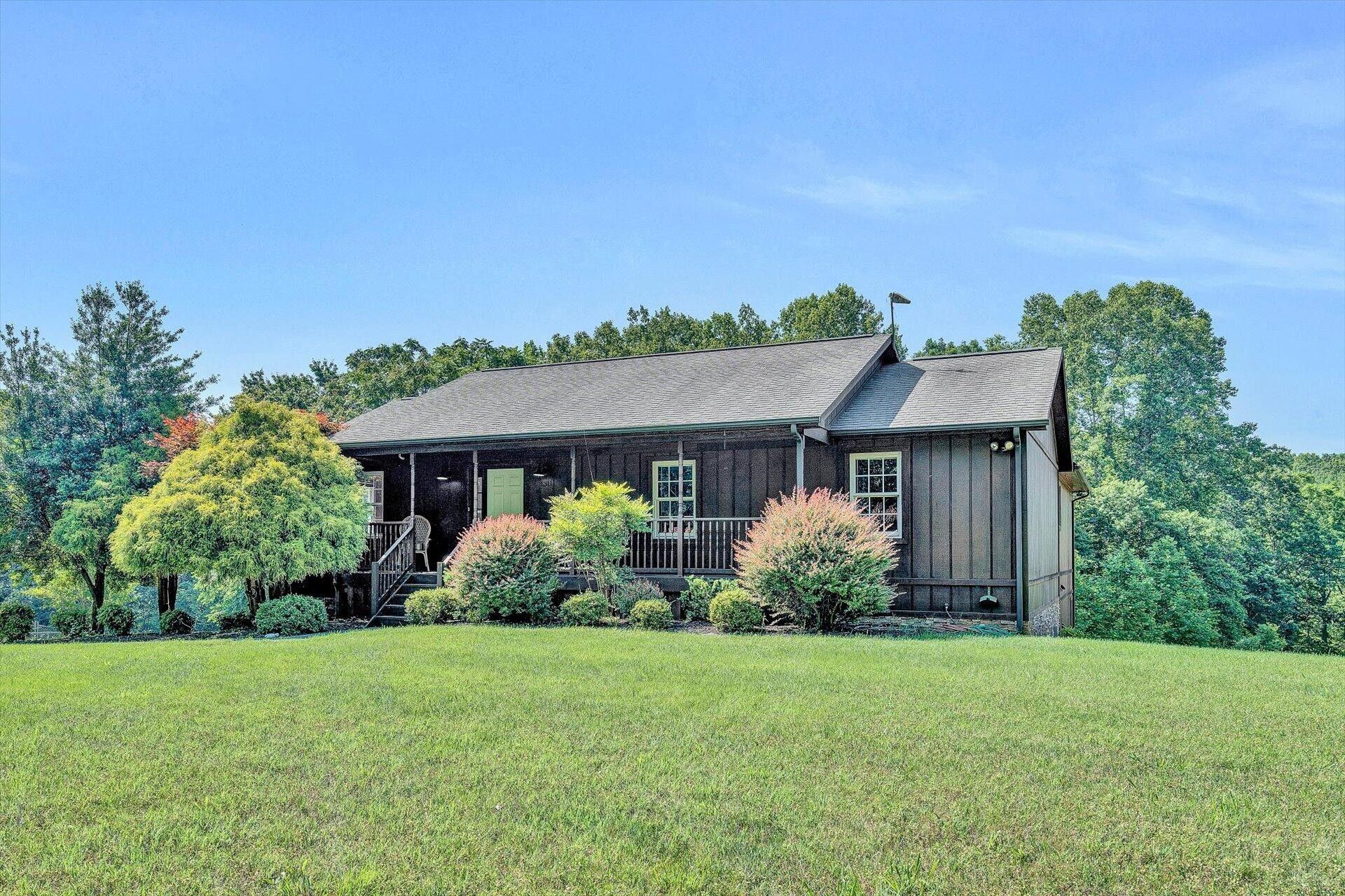 Vinton, Bedford County, VA House for sale Property ID 414508757