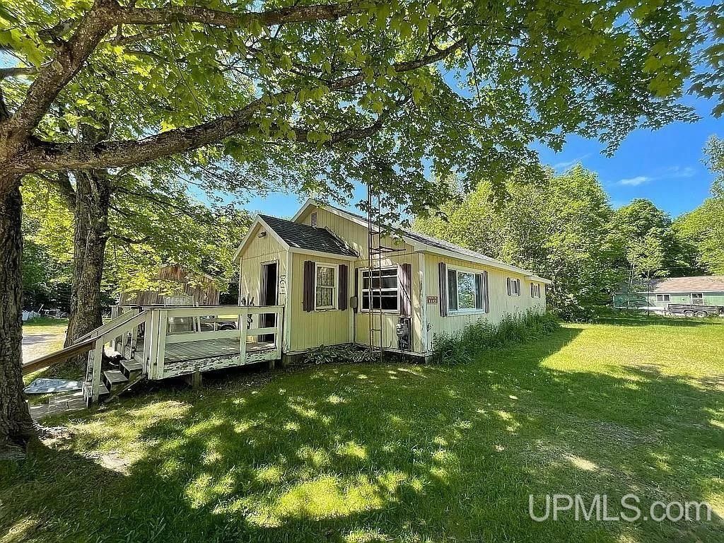 Munising, Alger County, MI House for sale Property ID 414519653