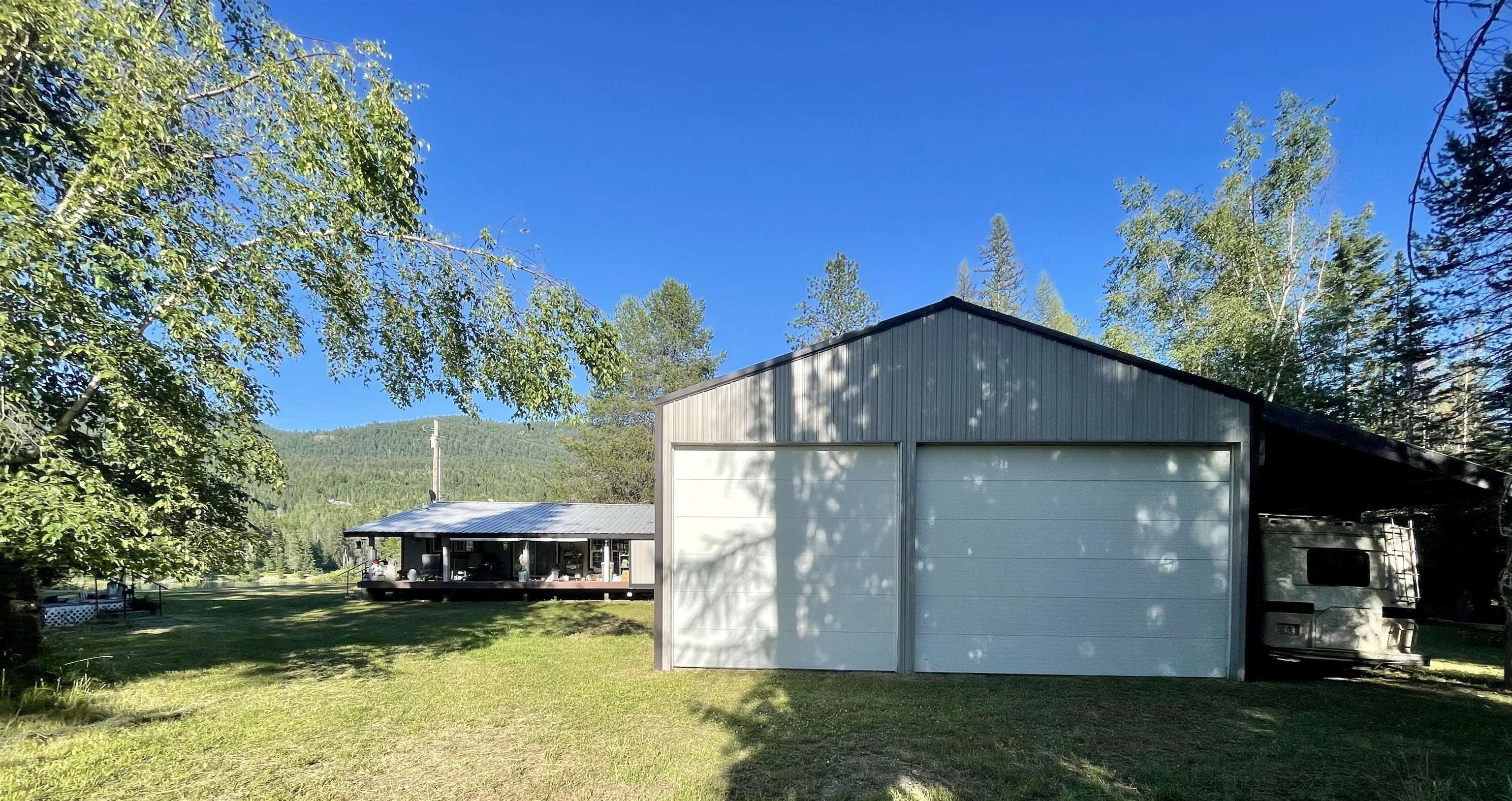 Cusick, Pend Oreille County, WA Lakefront Property, Waterfront Property