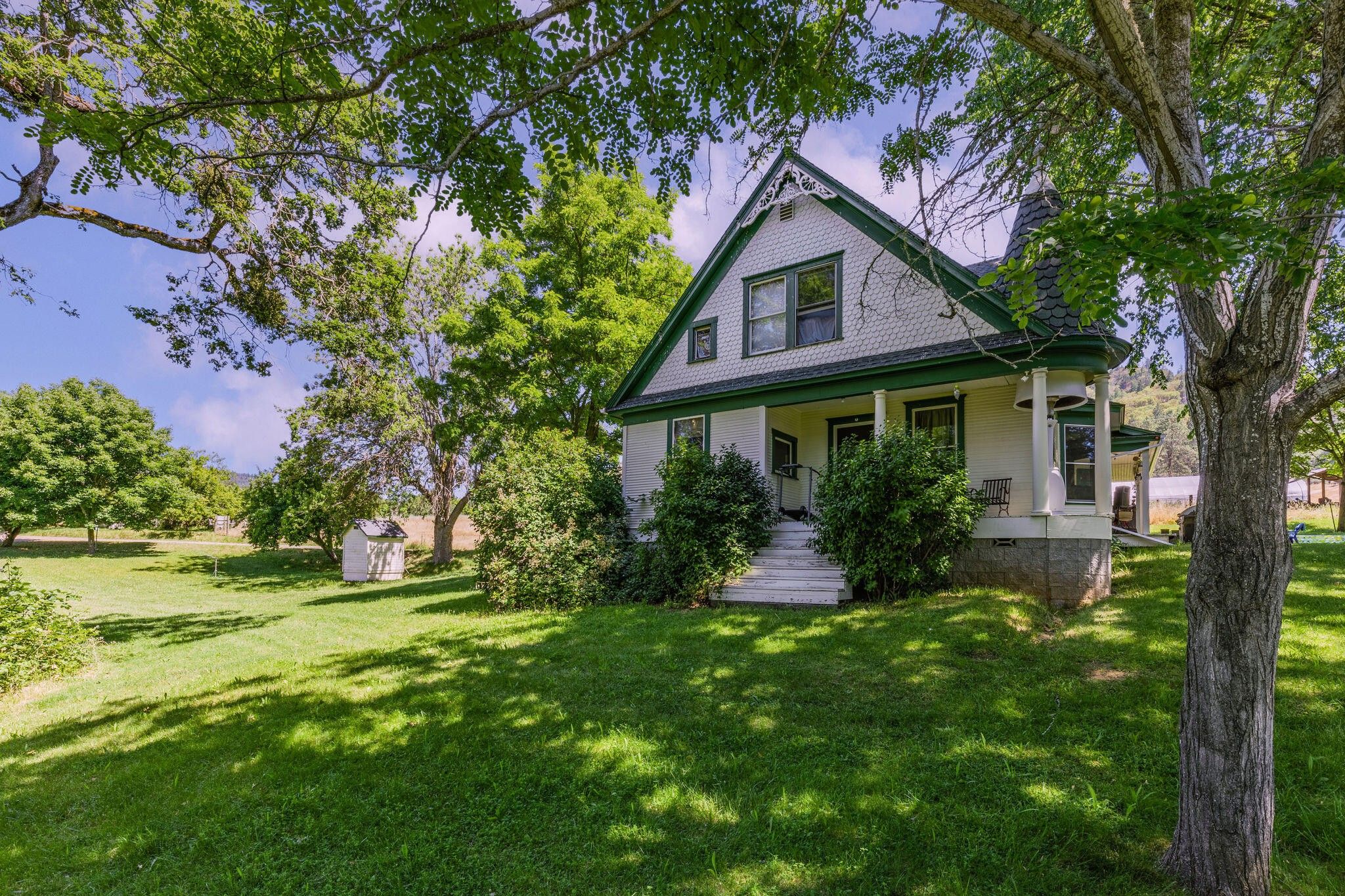 grants-pass-josephine-county-or-house-for-sale-property-id-414534216