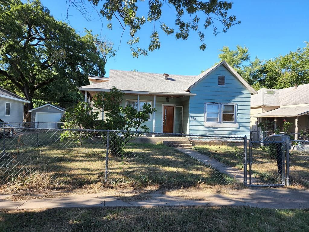Chanute, Neosho County, KS House for sale Property ID 414552615