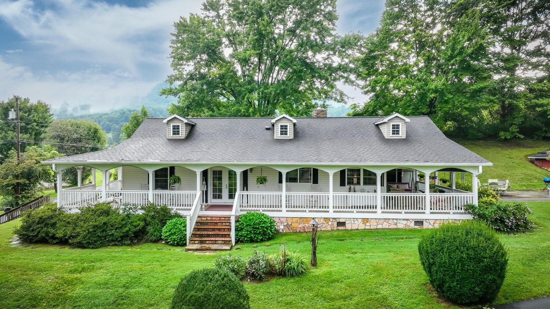 Hampton, Carter County, TN House for sale Property ID 414587177