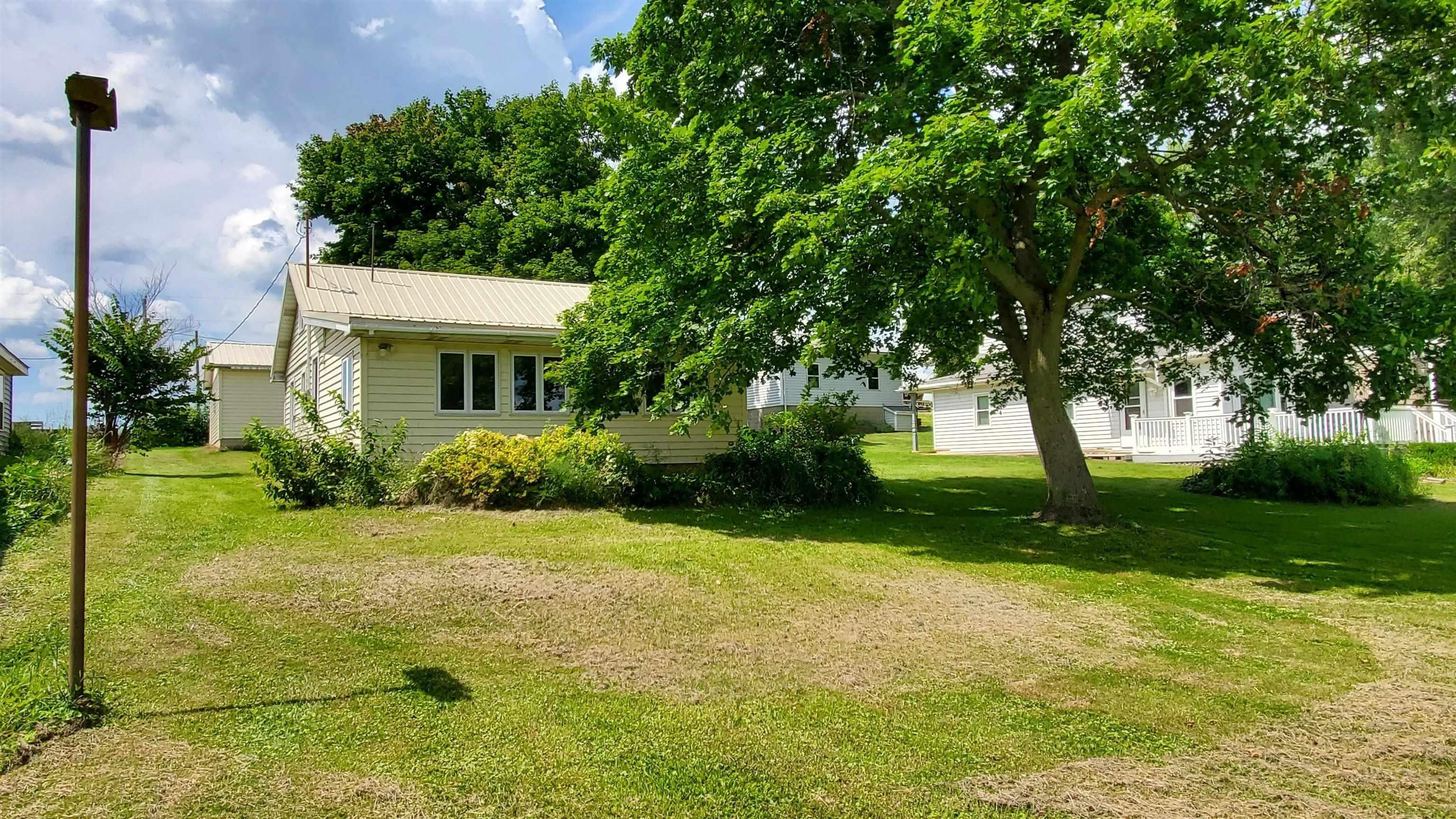 Wawaka, Noble County, IN Lakefront Property, Waterfront Property, House