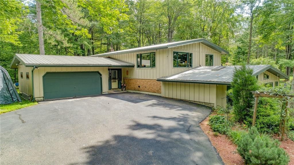 Hayward, Sawyer County, WI House for sale Property ID 414601293