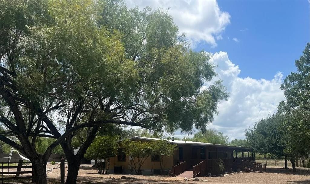 West, Live Oak County, TX House for sale Property ID 414618815