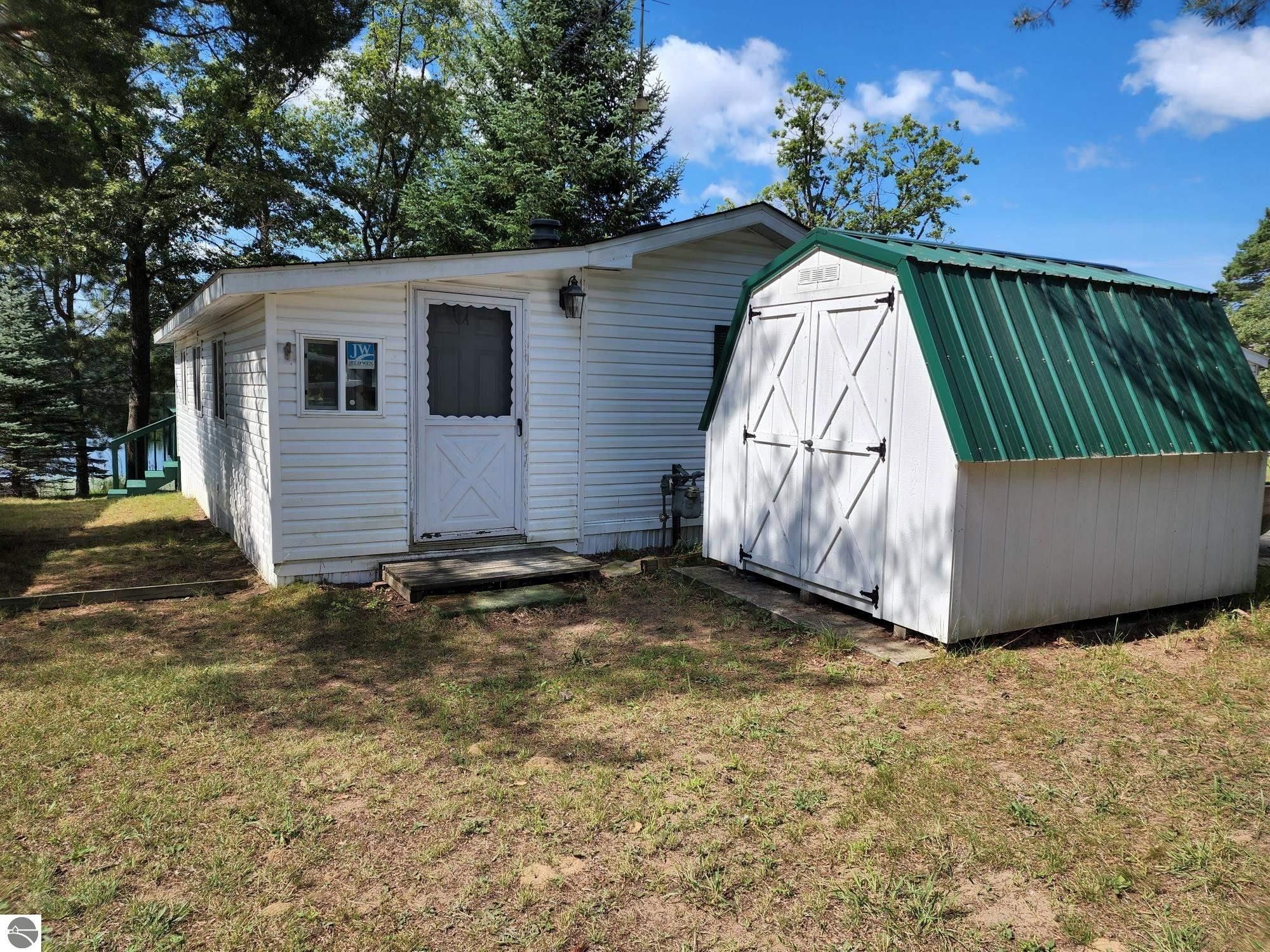 Lake, Clare County, MI Lakefront Property, Waterfront Property, House