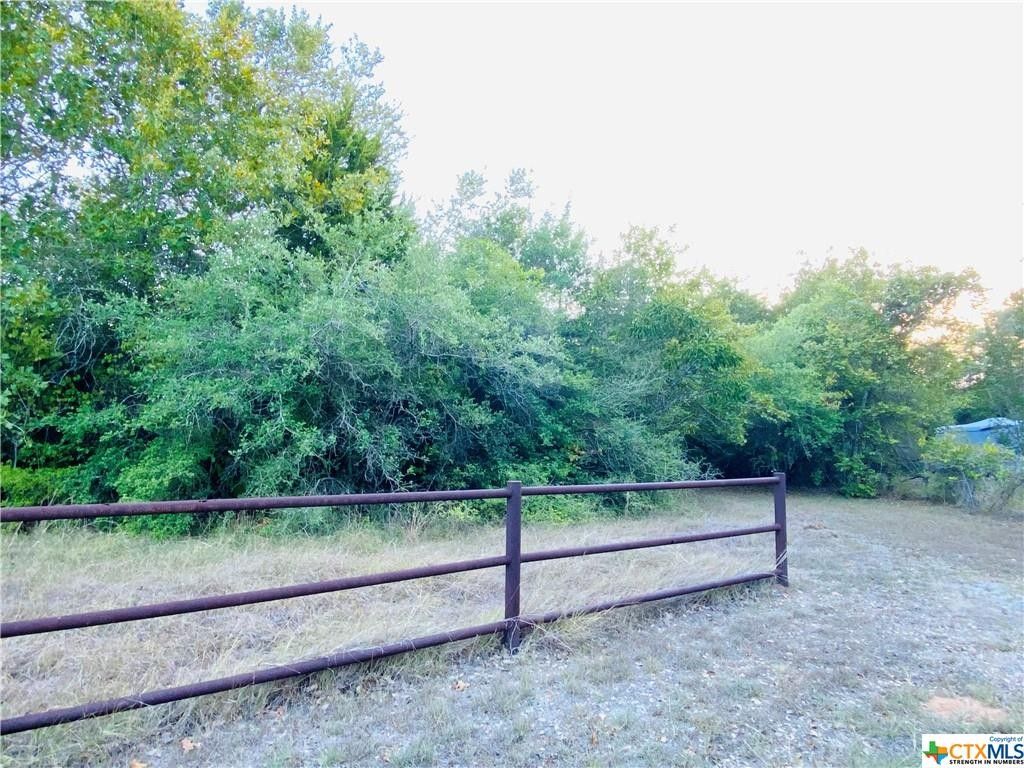 Yoakum, Lavaca County, TX Undeveloped Land, Lakefront Property