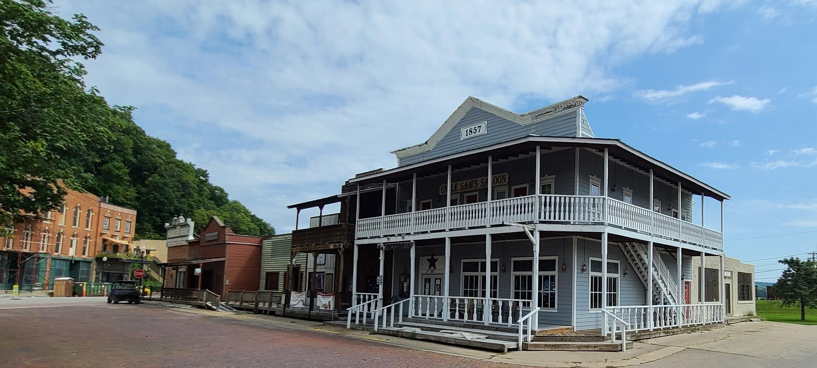 McGregor, Clayton County, IA Commercial Property, House for sale