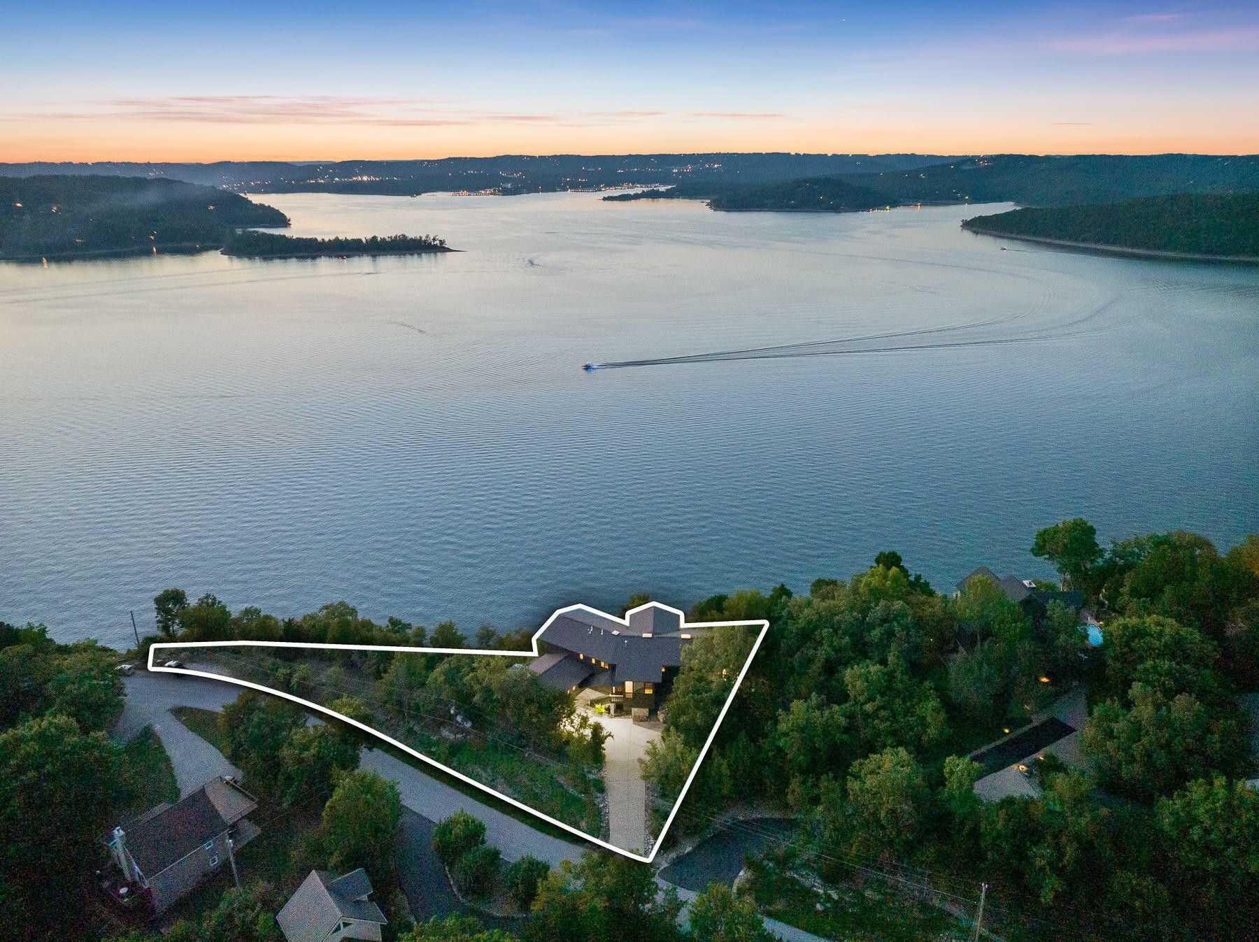 Branson West, Stone County, MO Lakefront Property, Waterfront Property