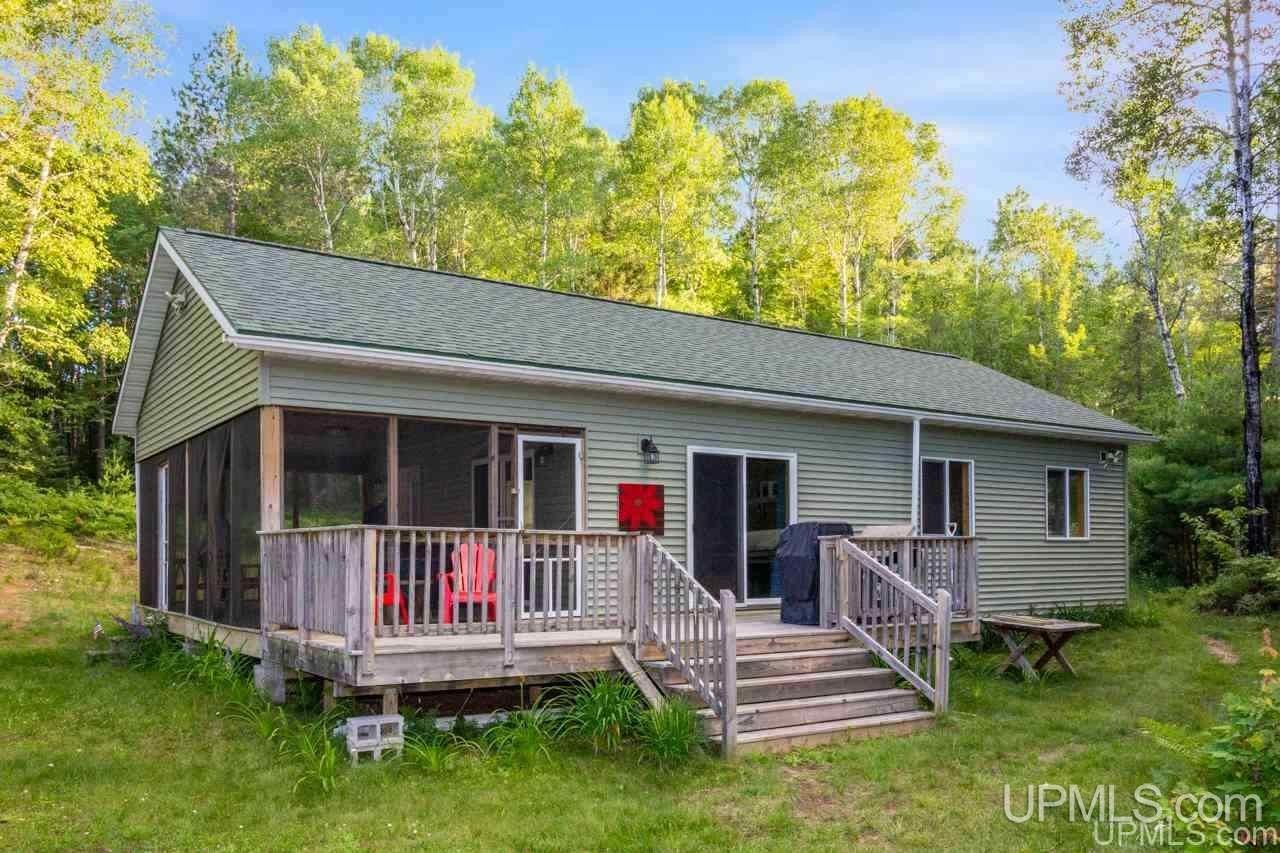 Republic, Marquette County, MI Lakefront Property, Waterfront Property