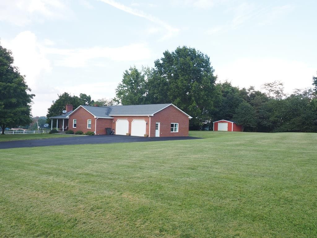 Hillsville, Carroll County, VA Lakefront Property, Waterfront Property