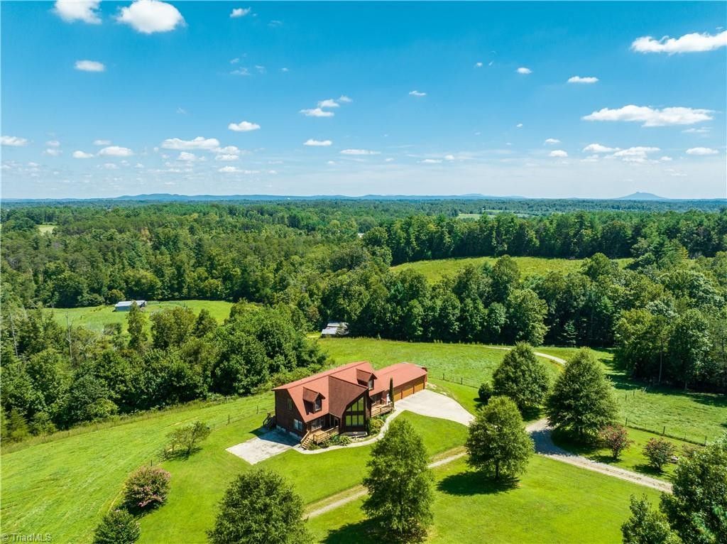 Mount Airy, Surry County, NC House for sale Property ID 414754347