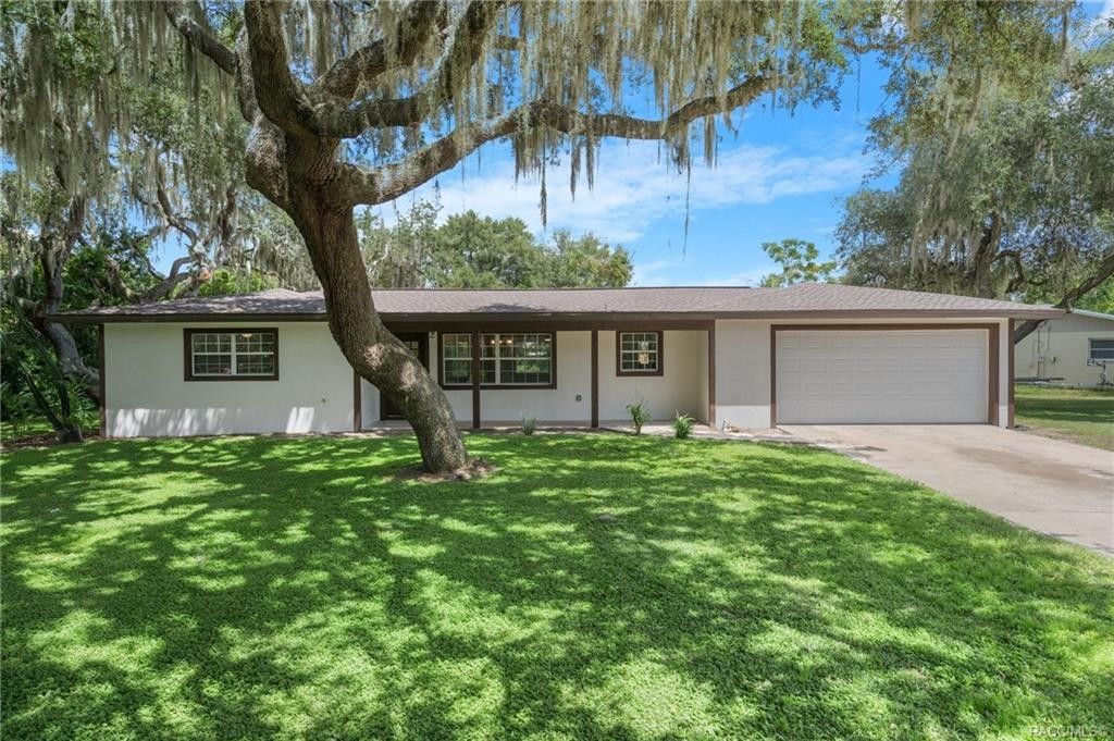 Inverness, Citrus County, FL Lakefront Property, Waterfront Property