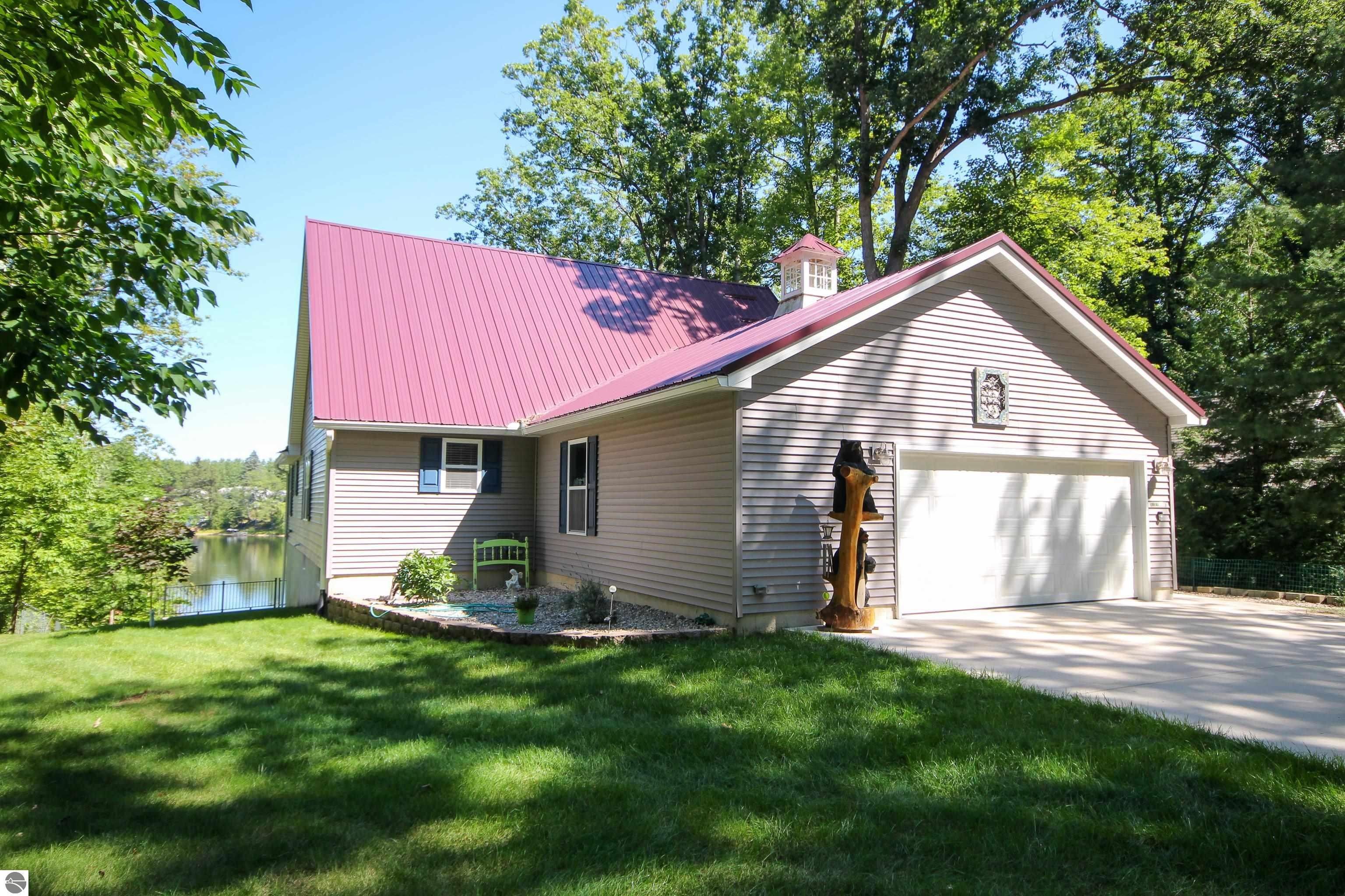 Lake, Clare County, MI Lakefront Property, Waterfront Property, House