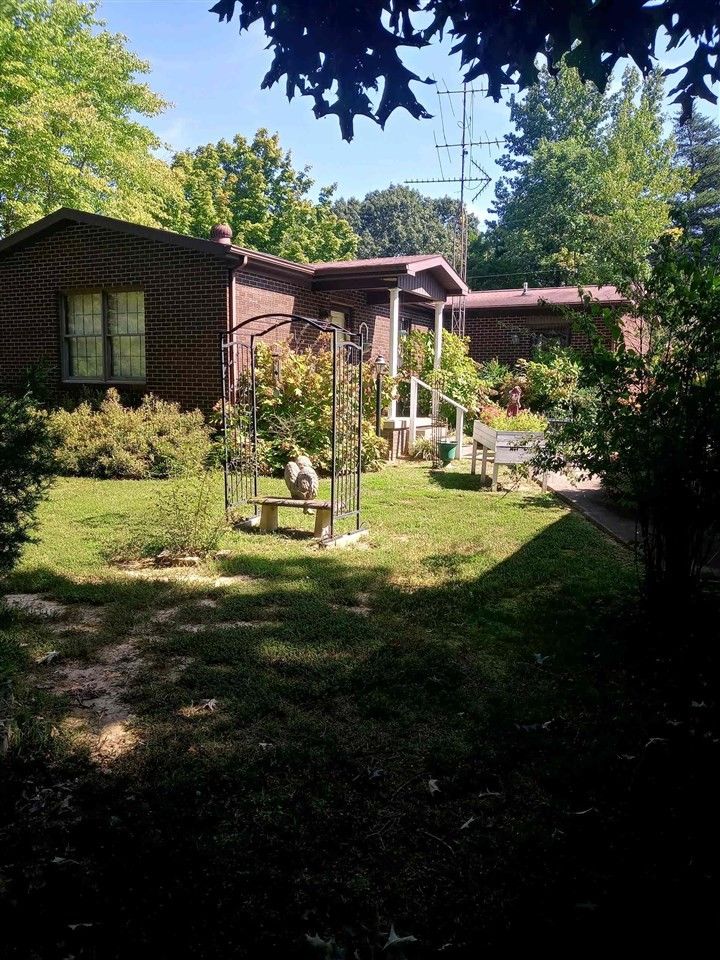 Central City, Muhlenberg County, KY Lakefront Property, Waterfront