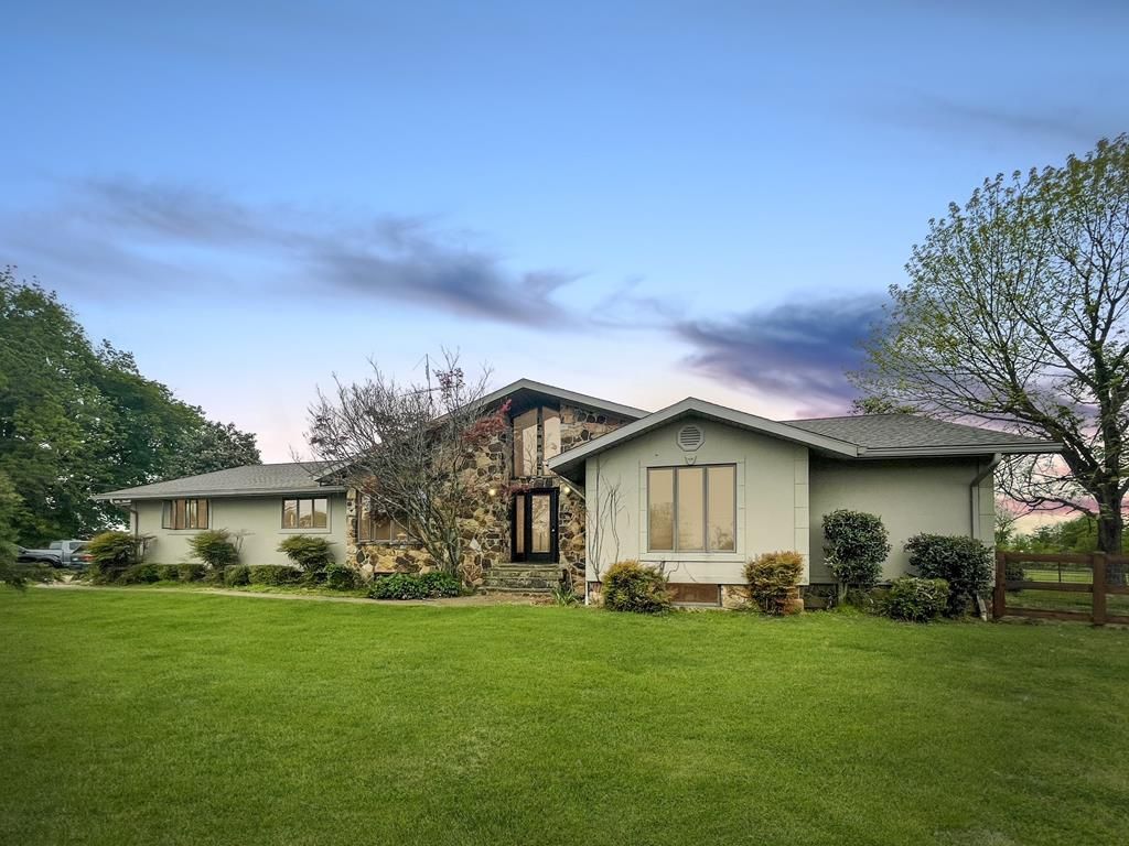 Nebo, Hopkins County, KY Farms and Ranches, Horse Property, House for