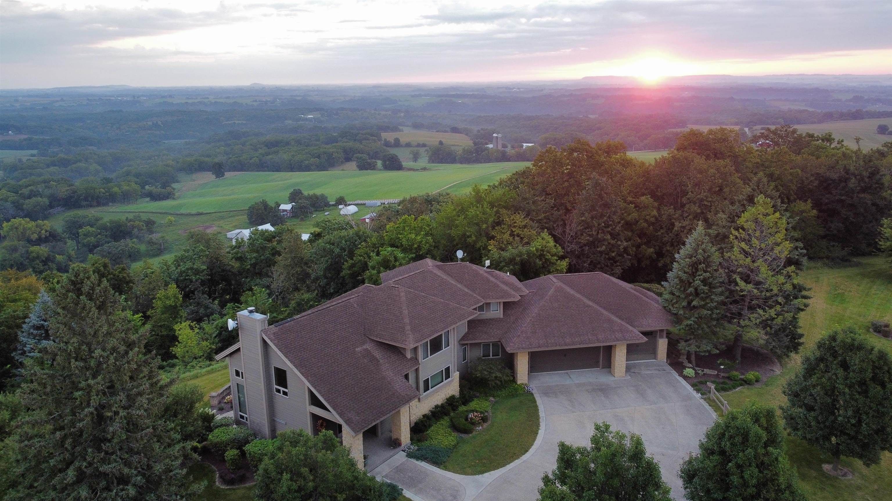 Elizabeth, Jo Daviess County, IL House for sale Property ID 414822167